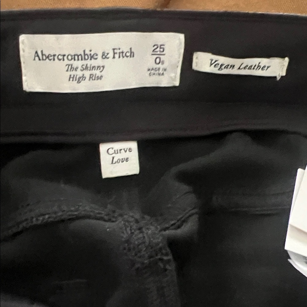 Abercrombie & Fitch Curve Love Black Vegan Leather High-Rise Pants NWT - Picture 2 of 3